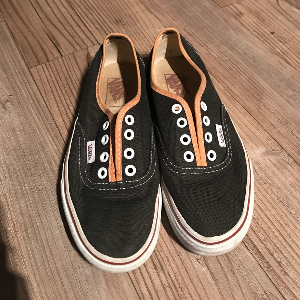 SOLD‼️Classic vans shoes multi color.