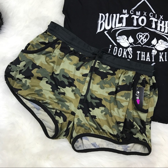 Pants - LAST Army green camo butter soft shorts