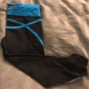 Lululemon pace crop!
