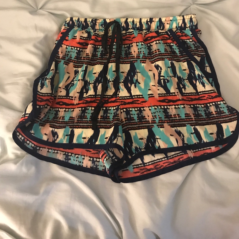 Textured designed shorts