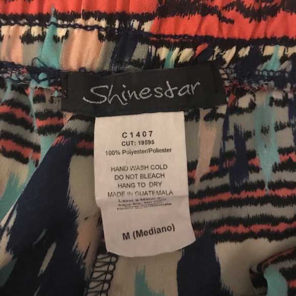 Textured designed shorts - Picture 2 of 2