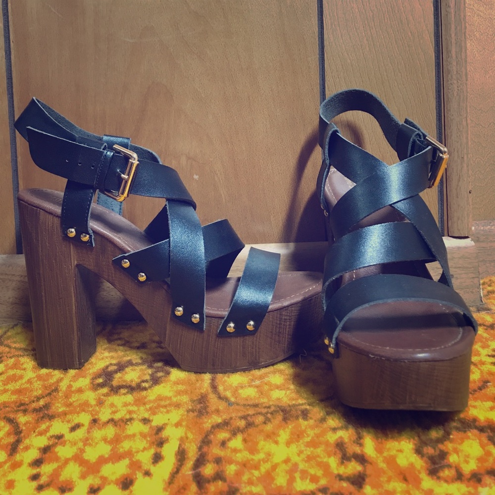 Mossimo Chunky Heel Sandal