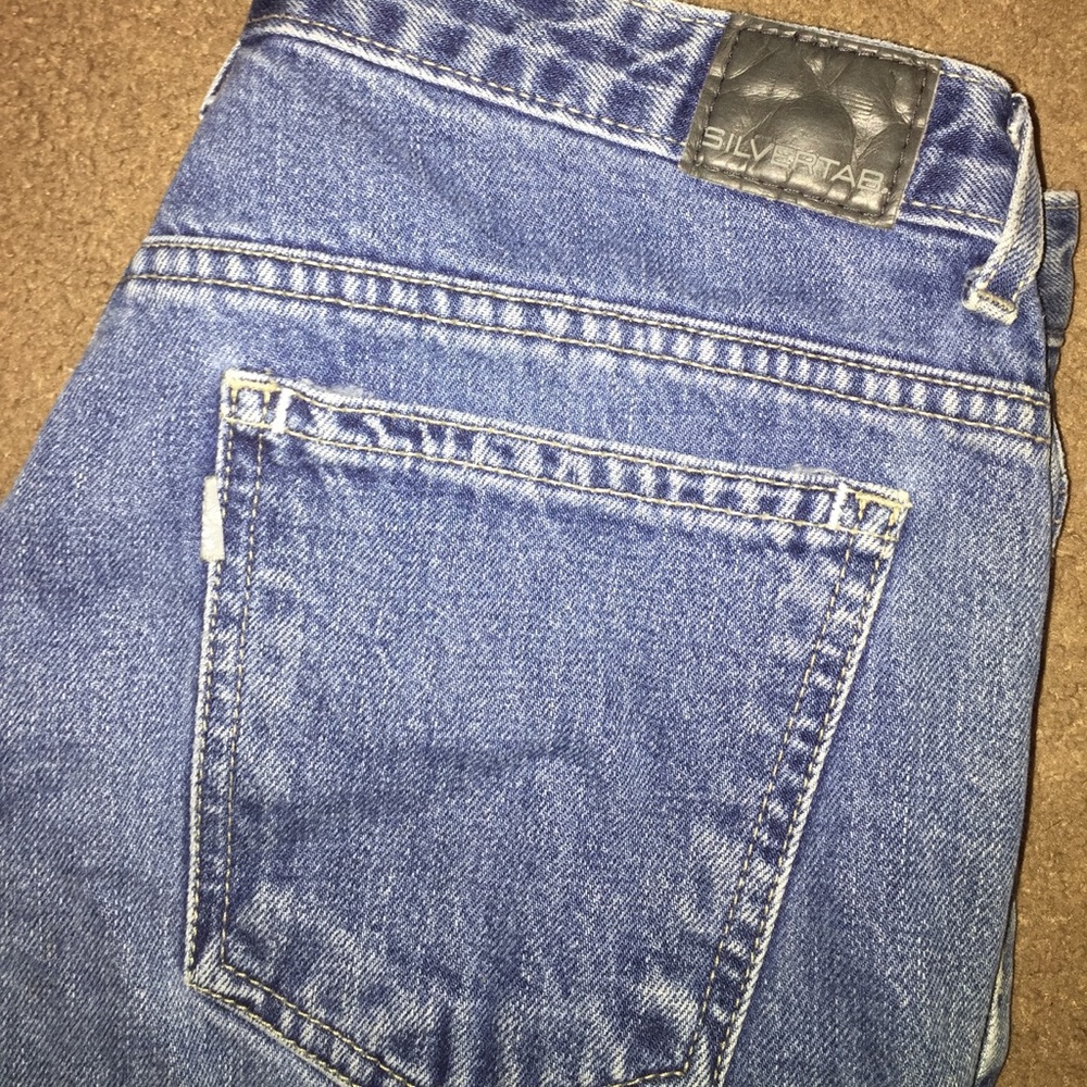 Silvertab (levis) Jeans size 7M