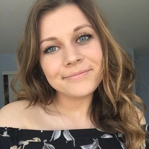 Meet your Posher, Ania