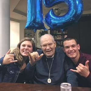 Meet your Posher, Mia