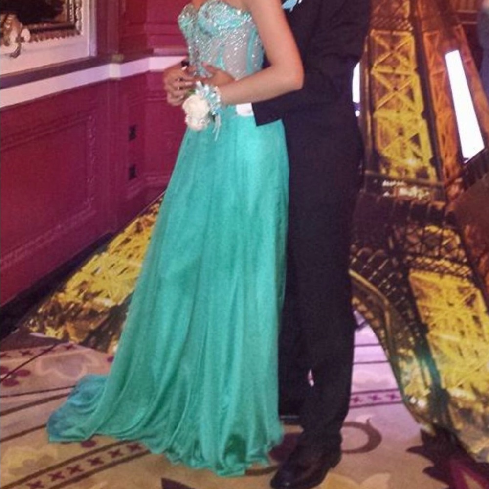 Prom dress