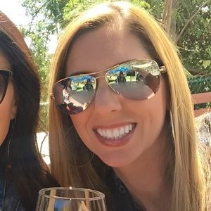 Meet your Posher, Lili