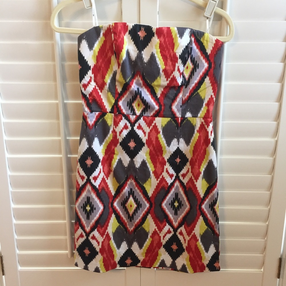 Forever 21 Strapless Geometric Dress Size M