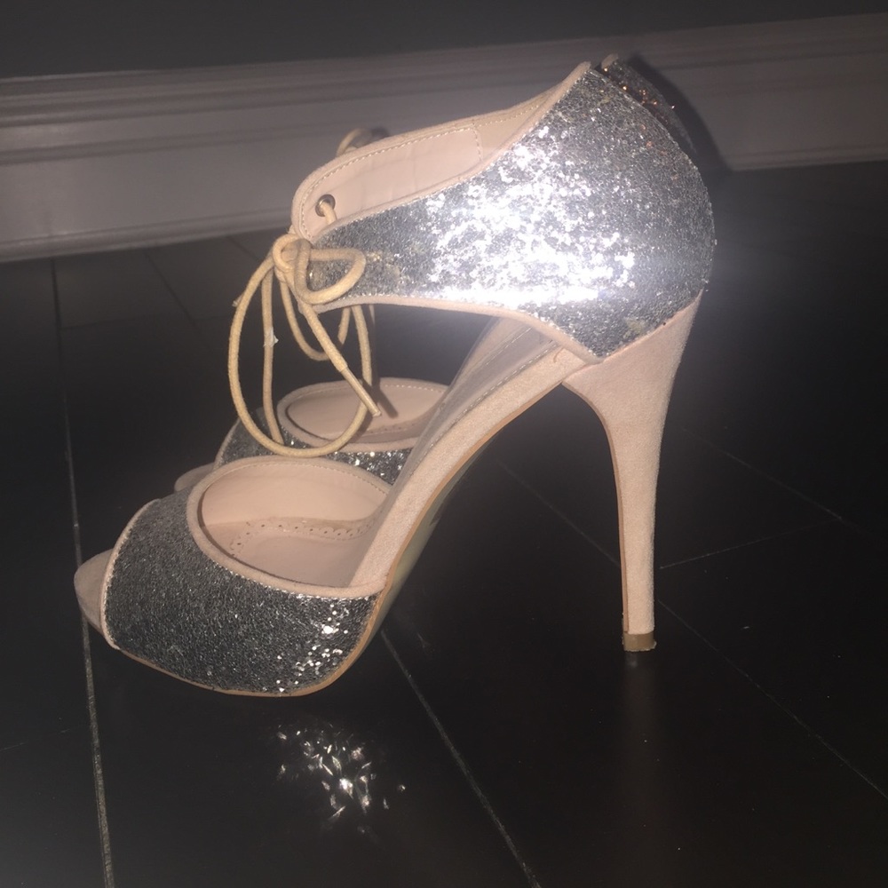 Sliver and Pink Open Toe Pumps 👠