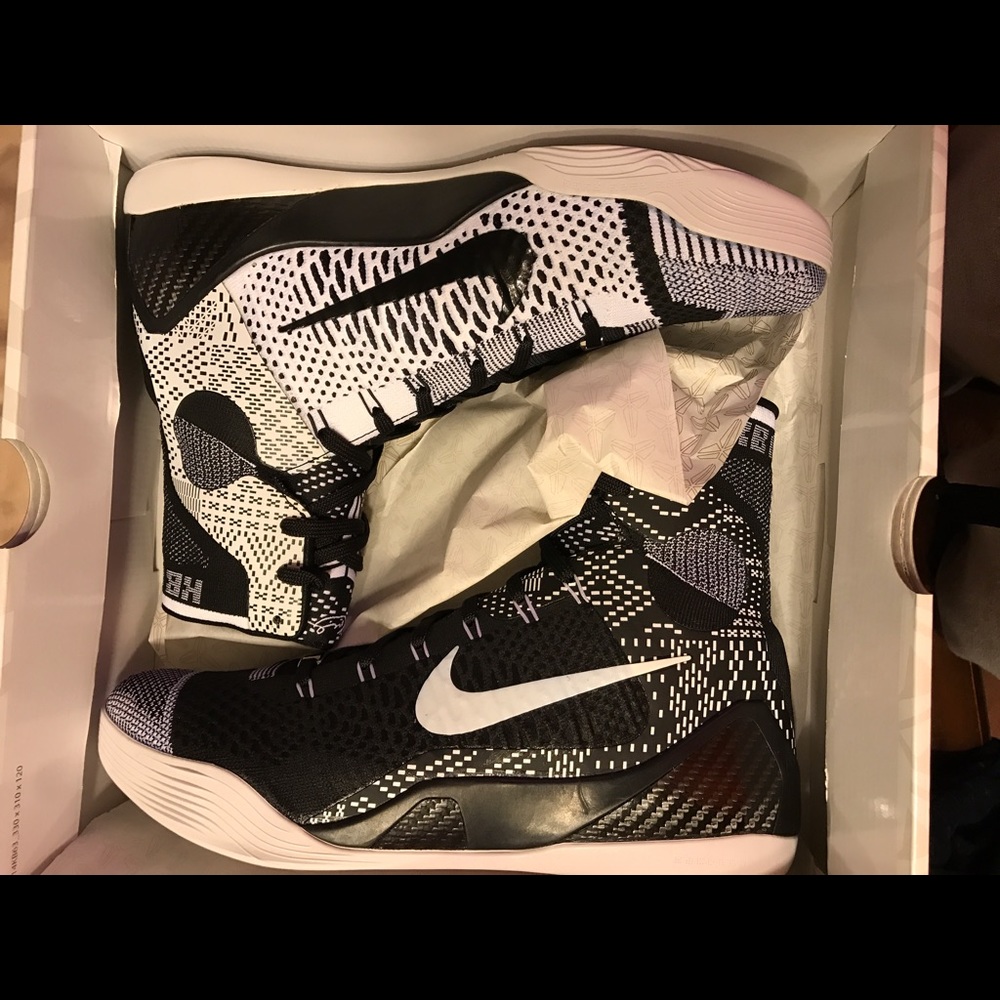 Nike Authentic Kobe Bryant BHM Shoes