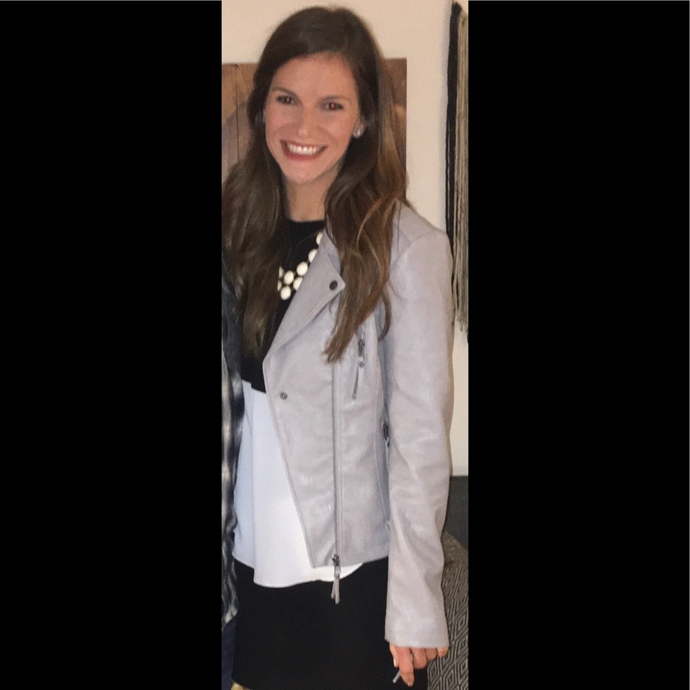 Meet your Posher, Emily