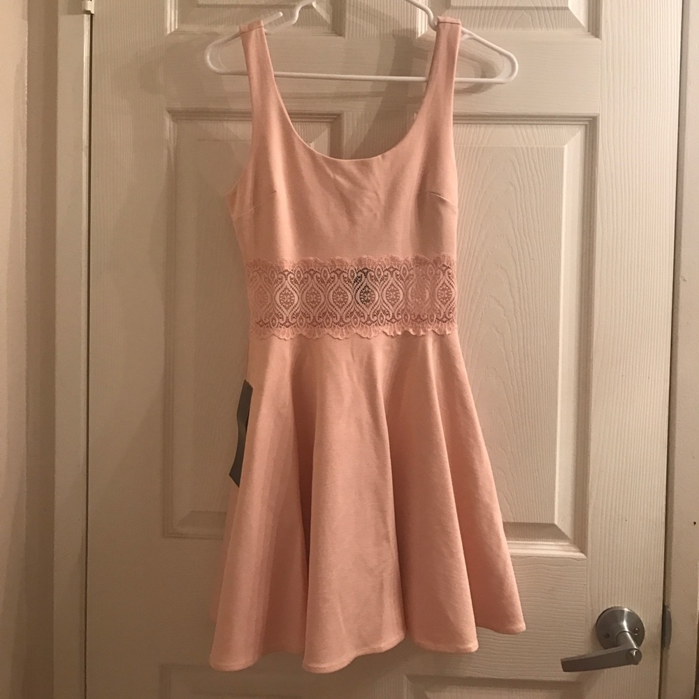 blush pink flowy dress with lace