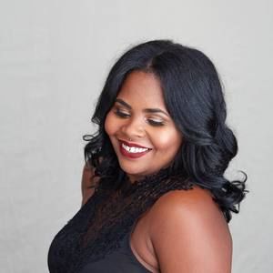 Meet your Posher, Alicia