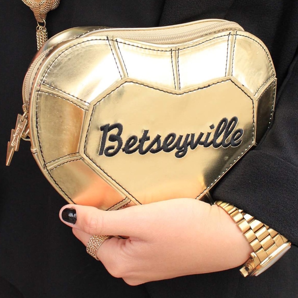 Betsey Johnson Betseyville bag in heart shape