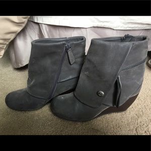 Women's size 7.5 Grey Faux Suede Booties