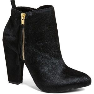 Steve Madden Black Joplynn Pony Hair booties 9.5