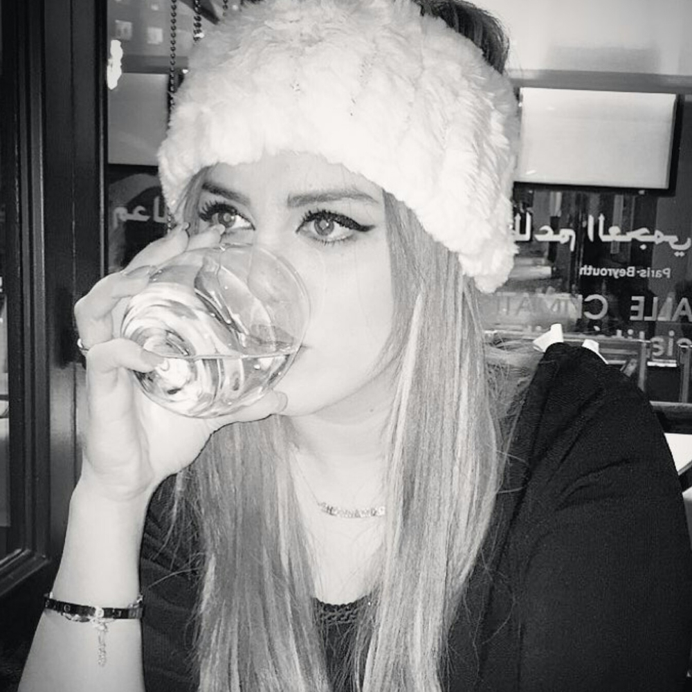 Meet your Posher, Manar