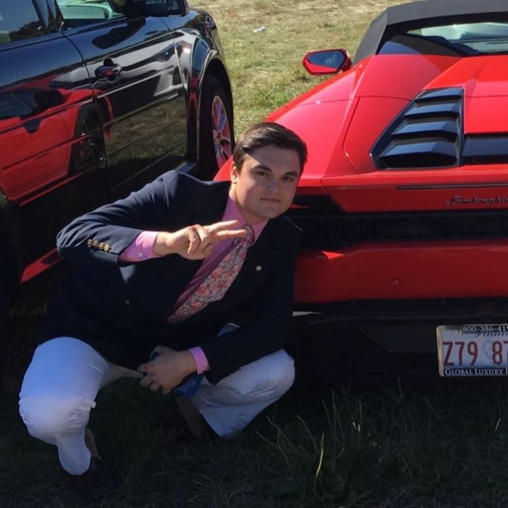 Meet your Posher, Zach