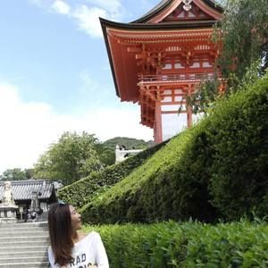 Meet your Posher, Huang