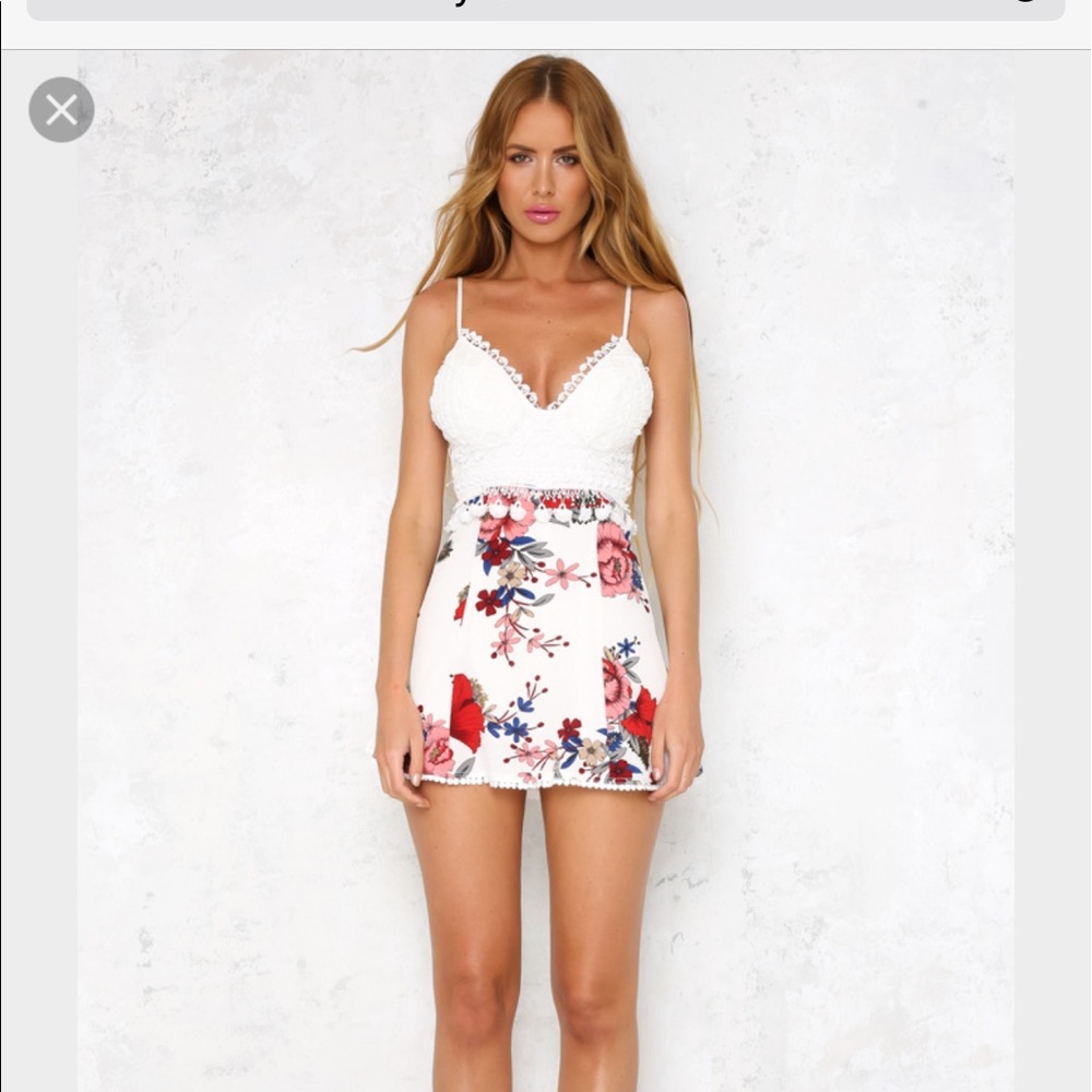 Hello molly brand new wtags floral romper