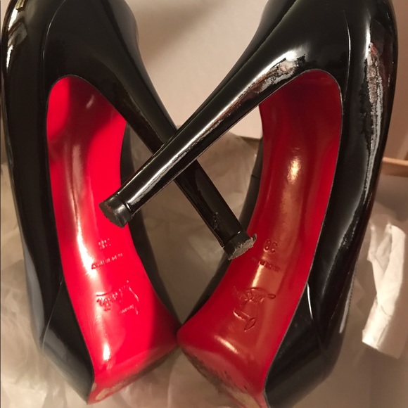 💞 Christian Louboutin authentic pumps💞 - Picture 4 of 4