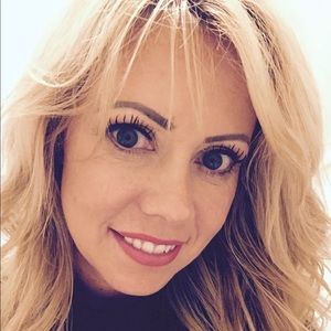 Meet your Posher, Robin