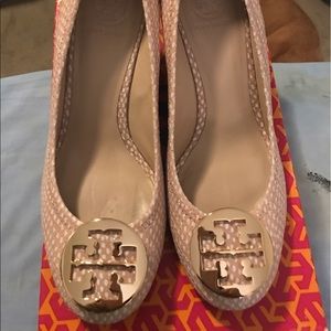 Authentic Tory Burch Sally wedge Sz 10M