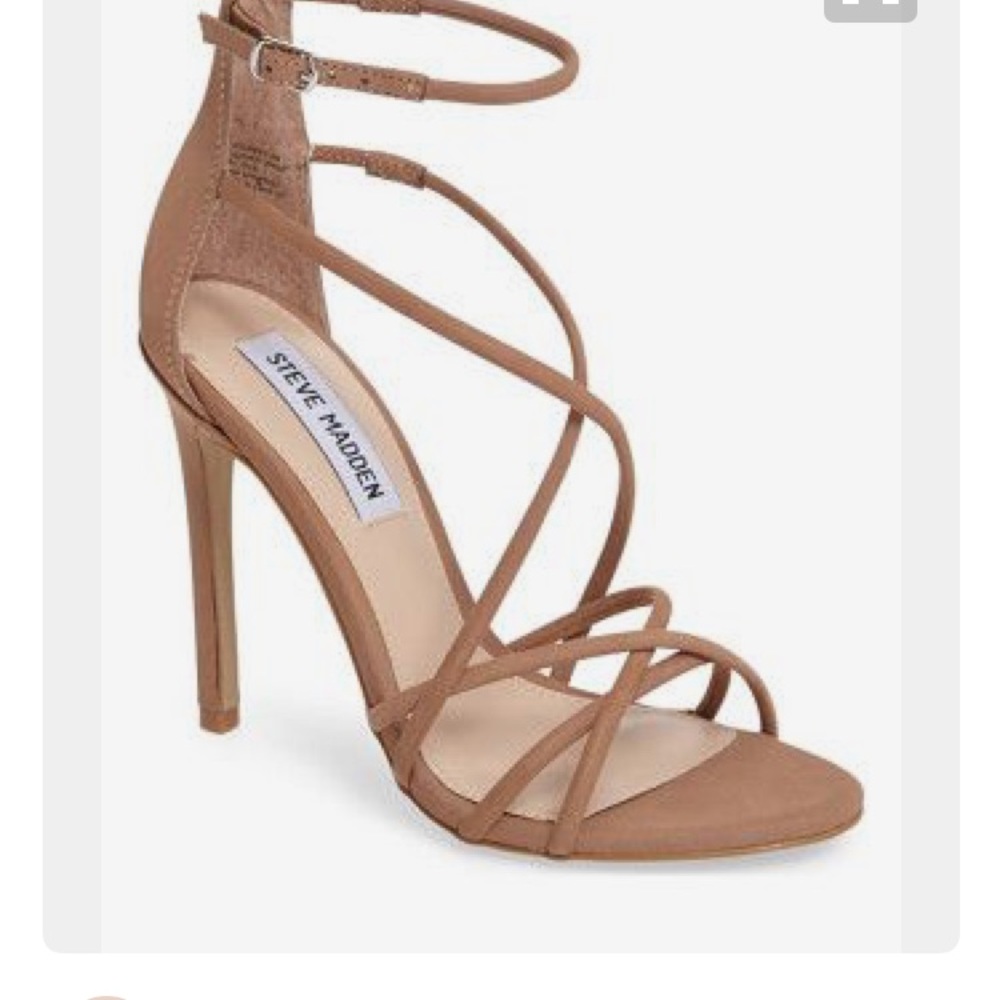 ISO Steve Madden Satire Sandal in natural