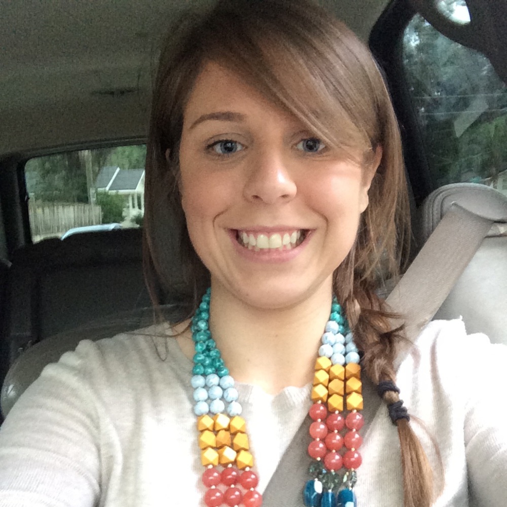 Meet your Posher, Elizabeth