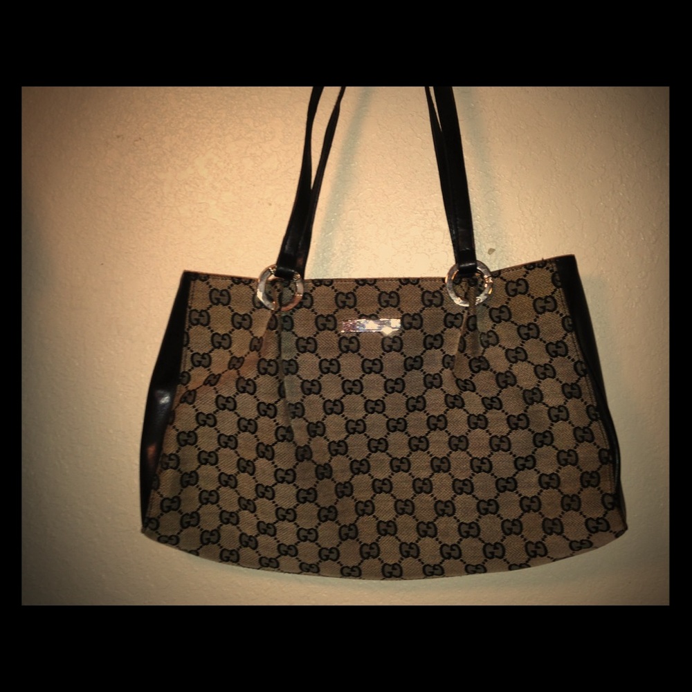 Gucci shoulder bag