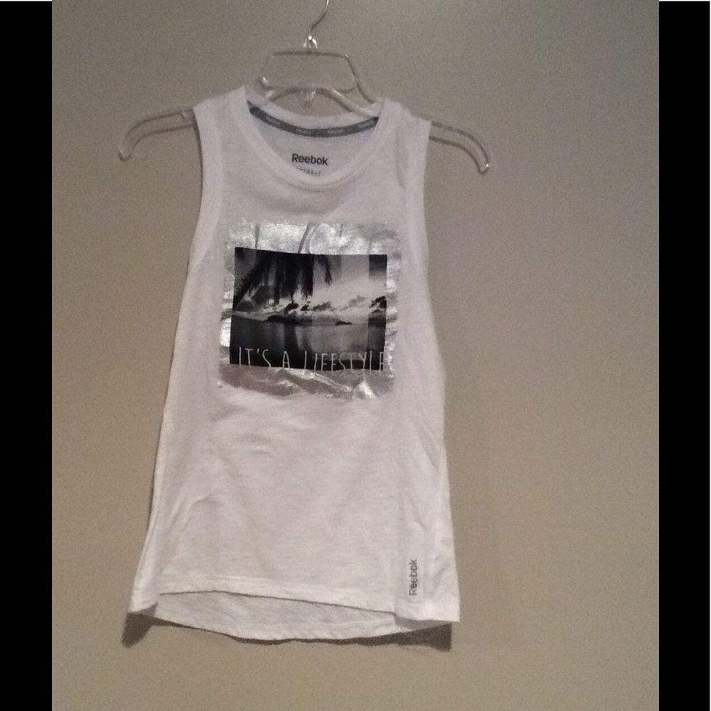 Tee shirt