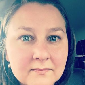 Meet your Posher, Alicia