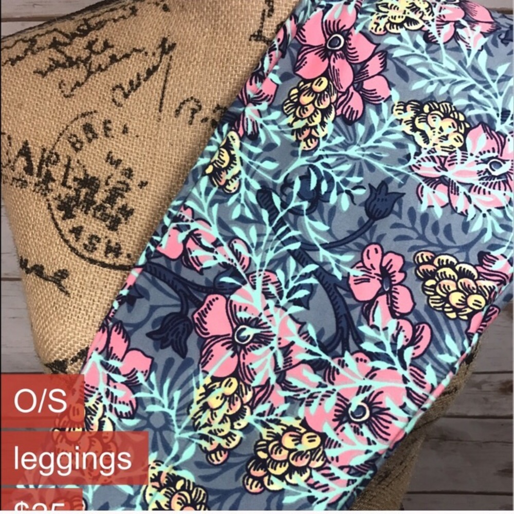 ISO Lularoe OS leggings!