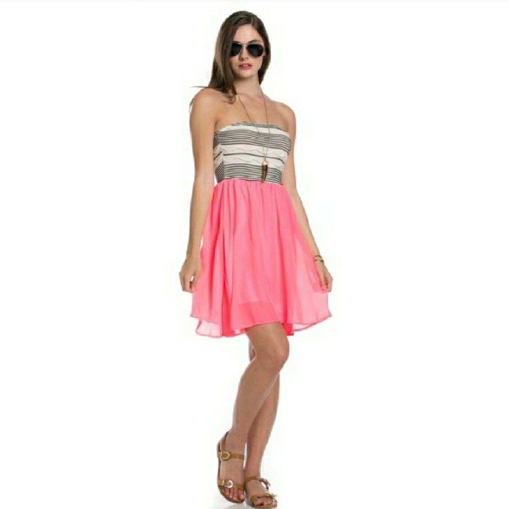 Chiffon tube top mini dress - Picture 2 of 4