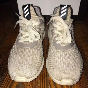 Adidas Alphabounce Oatmeal color