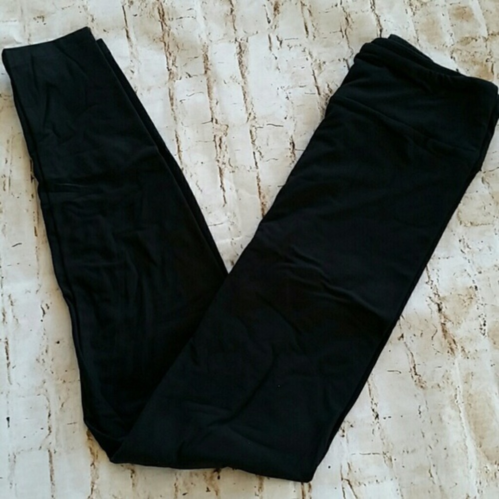 LuLaRoe Kids Legging Size: L/XL NWT Solid Black