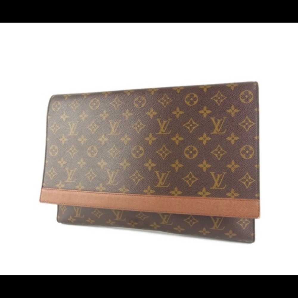 Louis Vuitton Envelope Clutch