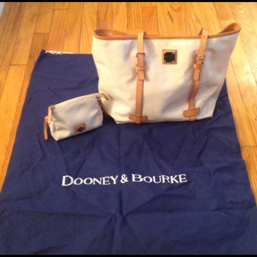Dooney & Bourke East West Shopper Tote