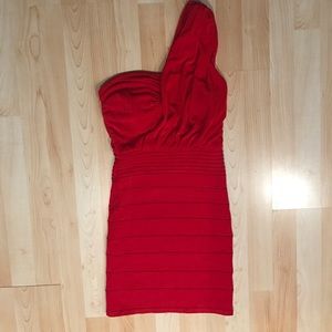 One shoulder red dress