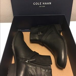 Colehaan mandie bootie blk waterproof leather 10.5