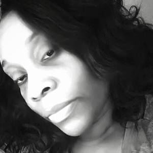 Meet your Posher, Tia