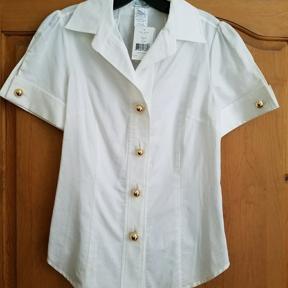 White short sleeved blouse