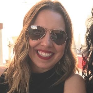 Meet your Posher, Danitza