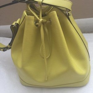 Louis Vuitton Noe Epi leather Petit Citron
