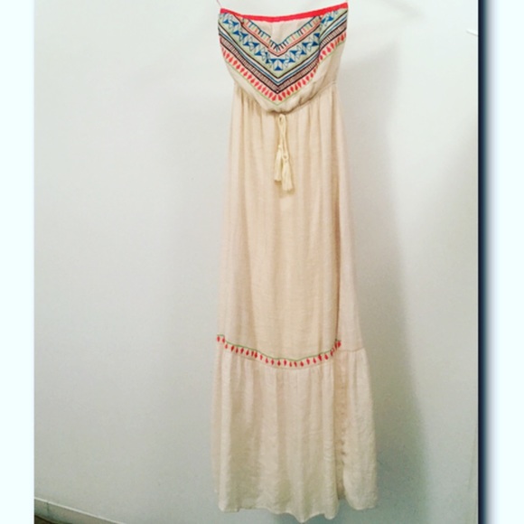 Dresses & Skirts - Boho Maxi Dress NEW!