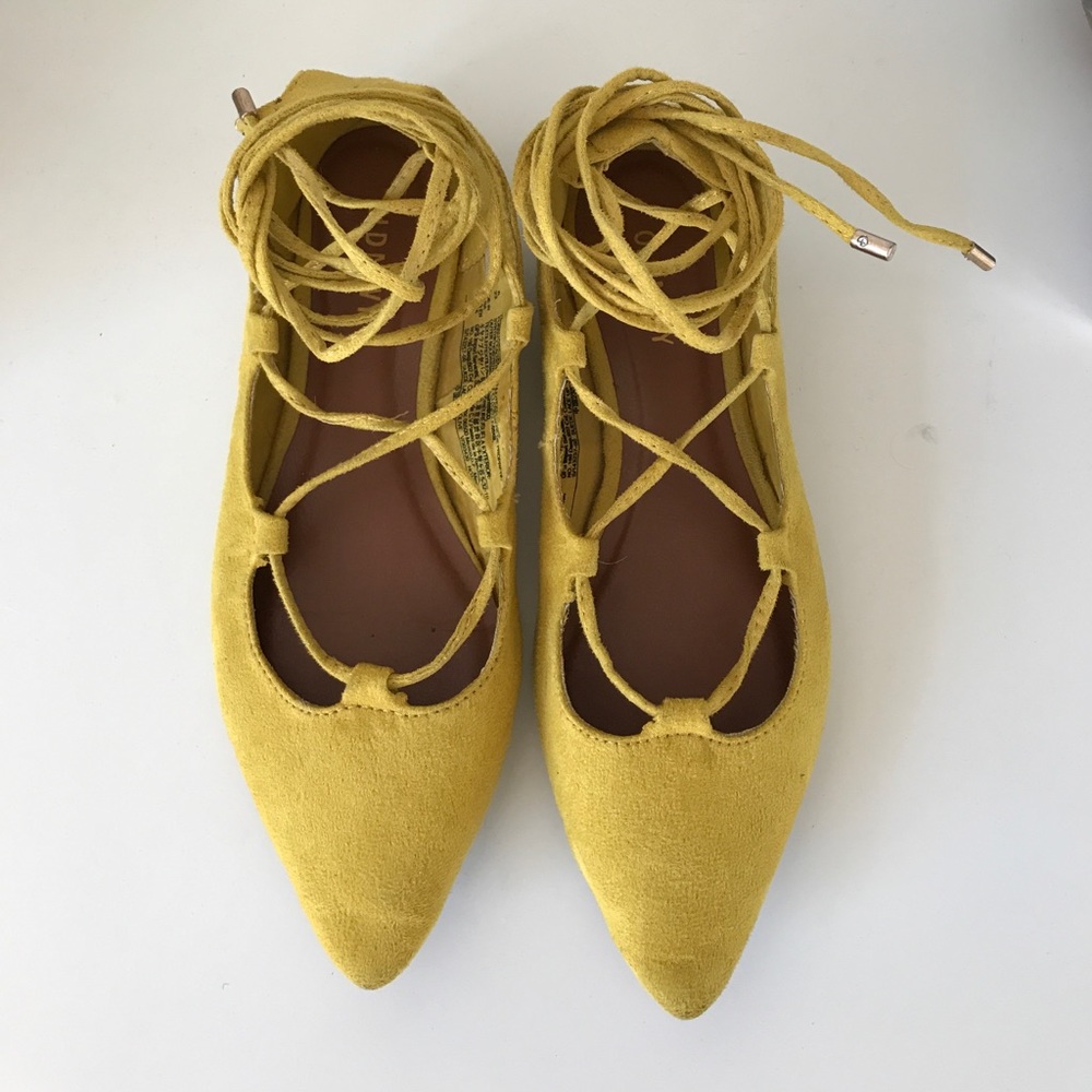 Yellow faux suede ankle wrap ballet flats - size 6