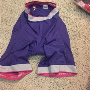 Bicycling riding shorts
