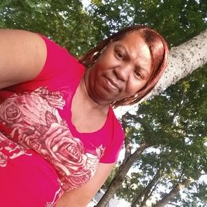 Meet your Posher, Lorraine