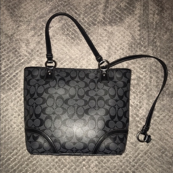 Coach Handbag - Picture 2 of 3