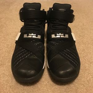 Lebron soldiers